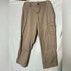 Sonoma‎ Women’s size 6 khaki capri pants-